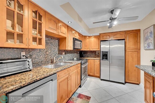 Foto del edificio - 525 N Ocean Blvd