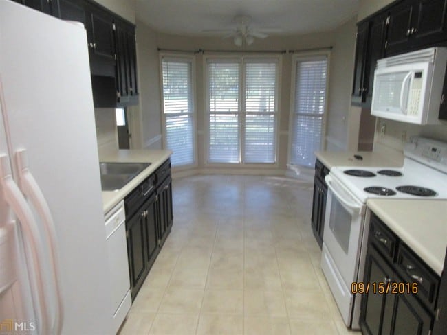 Building Photo - 301 Browning Ct
