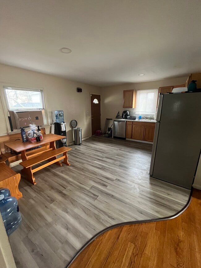 Kitchen - 257 Garden St House