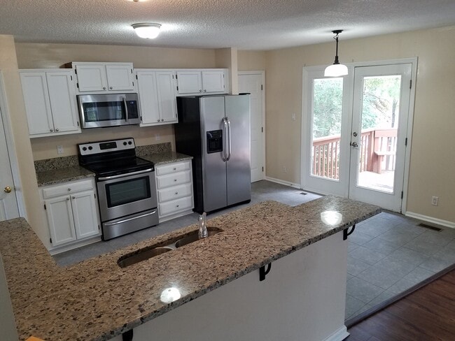 Building Photo - 500 Marsh Grass Dr