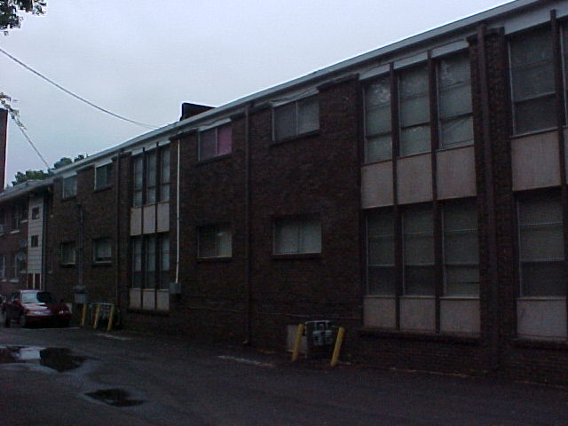 Building Photo - Mclean Plaza