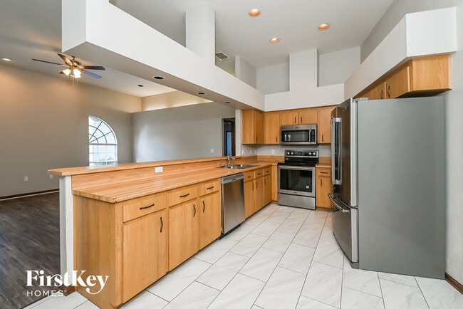 Building Photo - 5349 Montserrat Drive