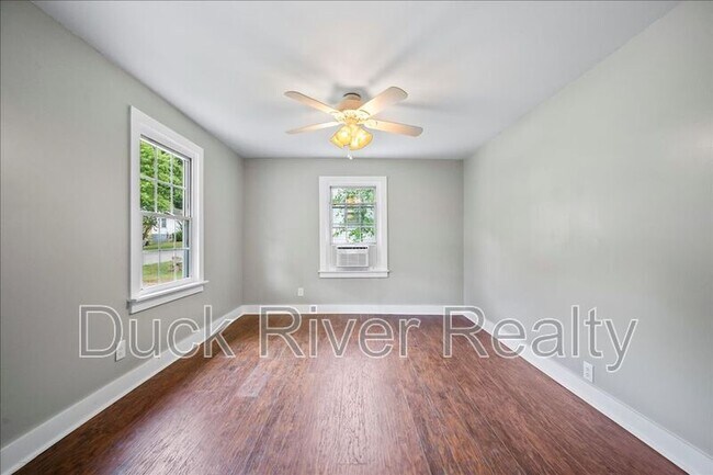 Foto del edificio - 509 Hardwick Ave