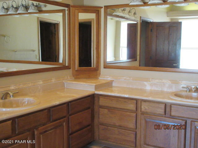 Building Photo - 13305 Yaqui Dr