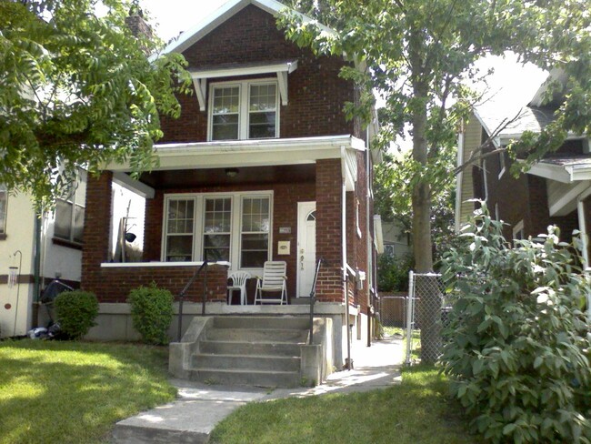 Building Photo - 2360 Chickasaw St