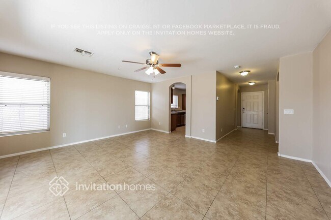 Foto del edificio - 12563 W Charter Oak Rd