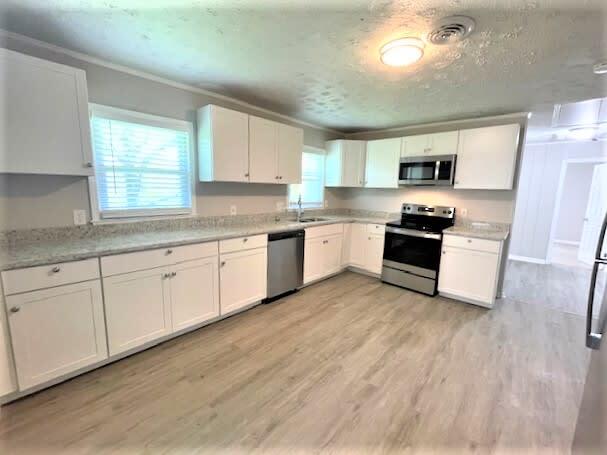 Building Photo - 2856 Flowers Dr