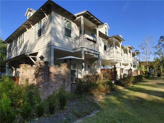 Building Photo - 743 Carroll St
