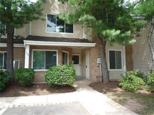Building Photo - 104 Nathan Dr