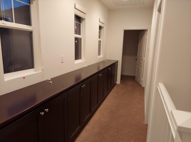 Building Photo - 11363 Tiger Lily St