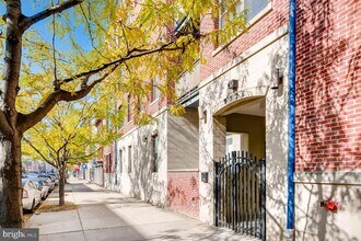 Building Photo - 1726 Aliceanna St