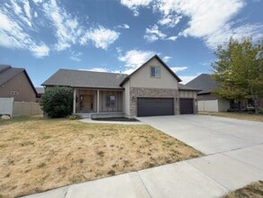 Building Photo - 783 Meadow Side Dr