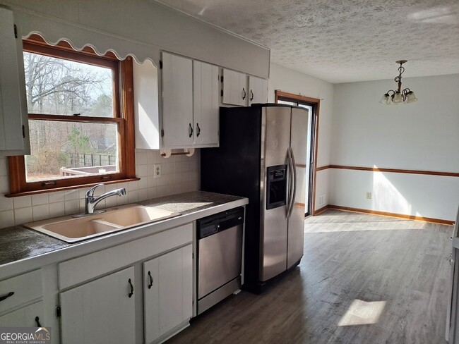 Foto del edificio - 2640 Bluffton Rd