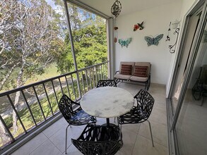 Building Photo - 1055 Country Club Dr