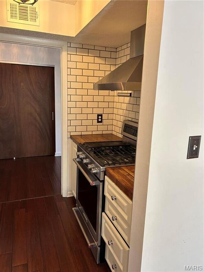 Foto del edificio - 14471 Bantry Ln