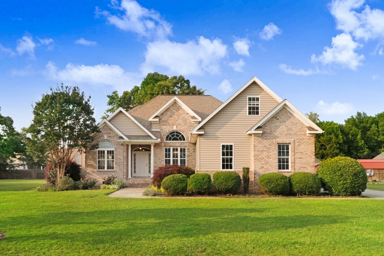 Foto principal - 105 Red Field Pl