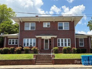 Building Photo - 215 N 3rd St