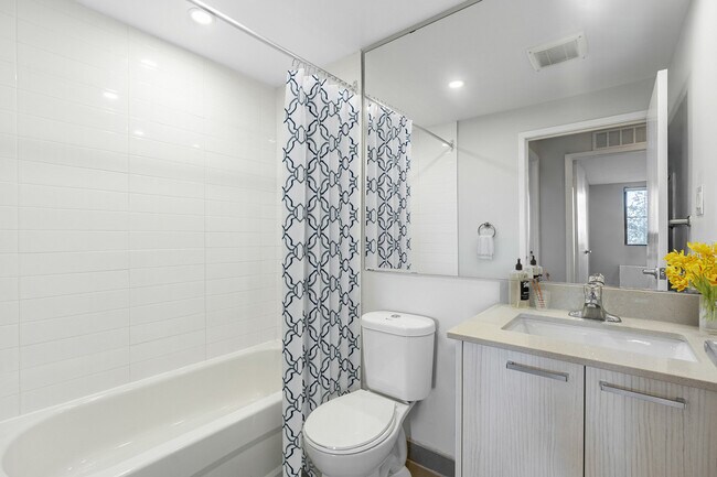 Photo du bâtiment - Adanac Crossing