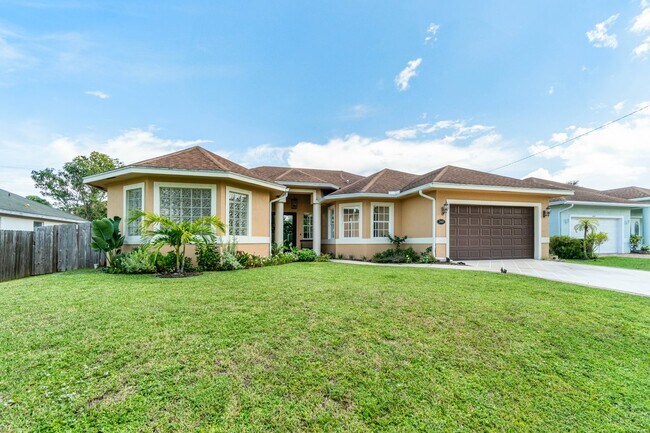 Foto del edificio - 3461 SW Funtuna St