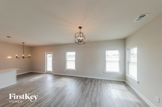 Building Photo - 31 Co Rd 1702