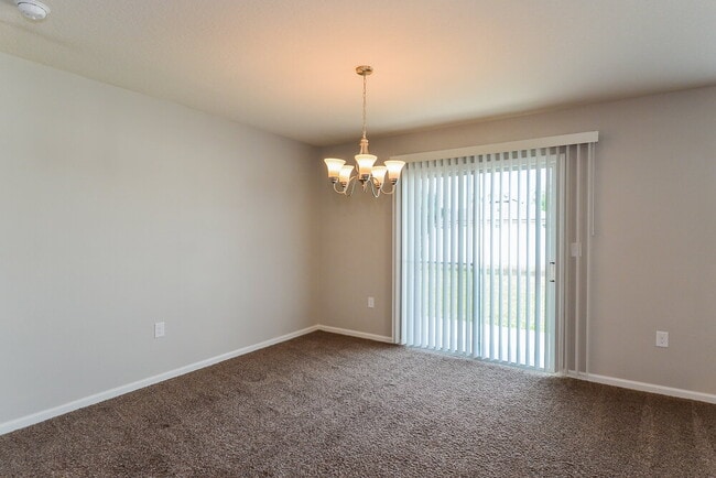 Building Photo - 6780 Sandle Dr