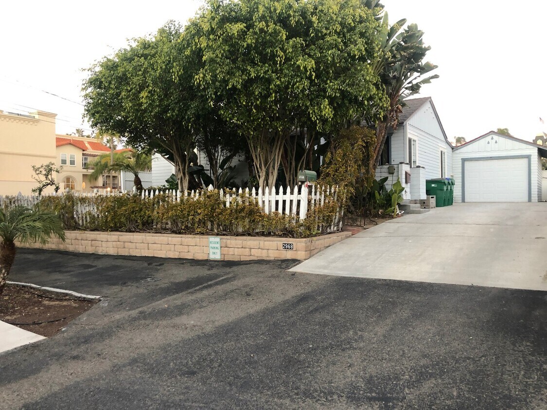 Primary Photo - carlsbad