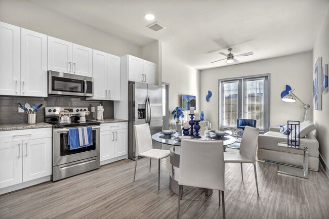 Preserve at Highway 6 apartments — community photo - Preserve at Highway 6