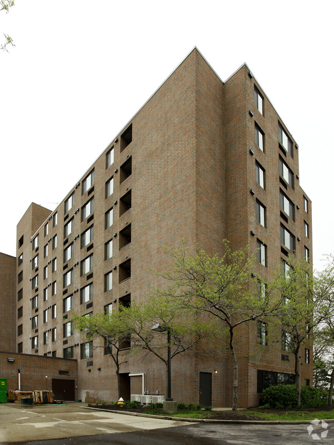 Building Photo - Beachpark Tower Apartments