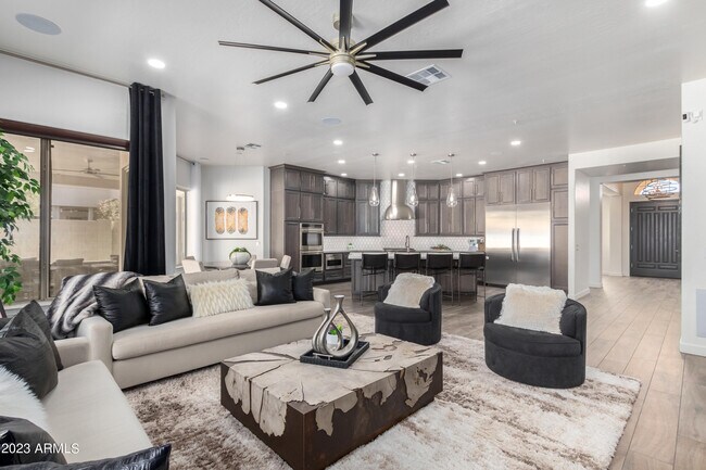 Building Photo - 10840 E Bahia Dr