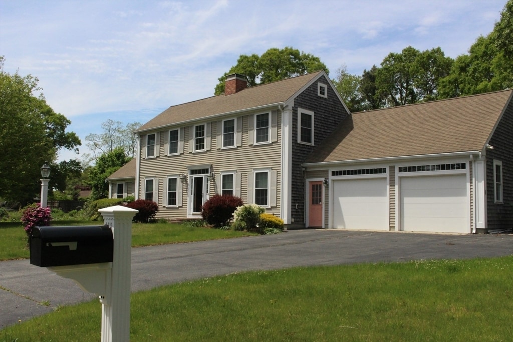 Primary Photo - 46 Winsome Rd