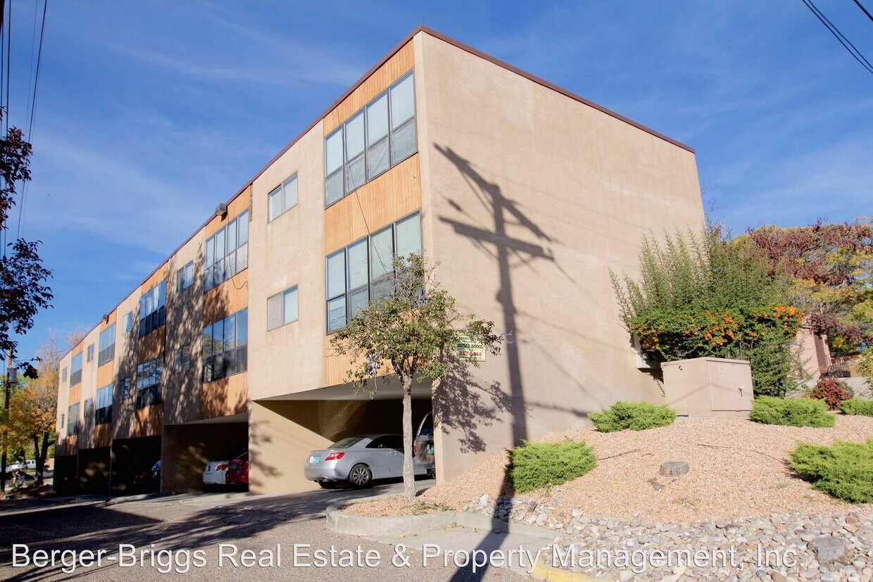 Foto del edificio - 1616 Dr Martin Luther King Jr Ave NE