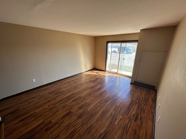 Foto del edificio - 7601 W Donna Ct
