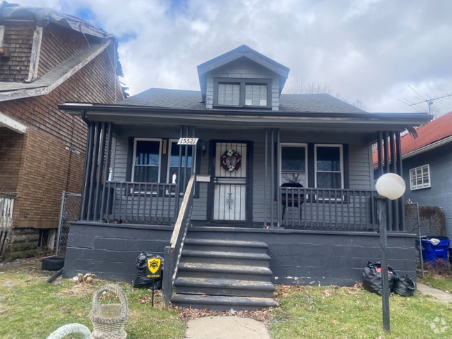 Building Photo - 15521 Log Cabin St
