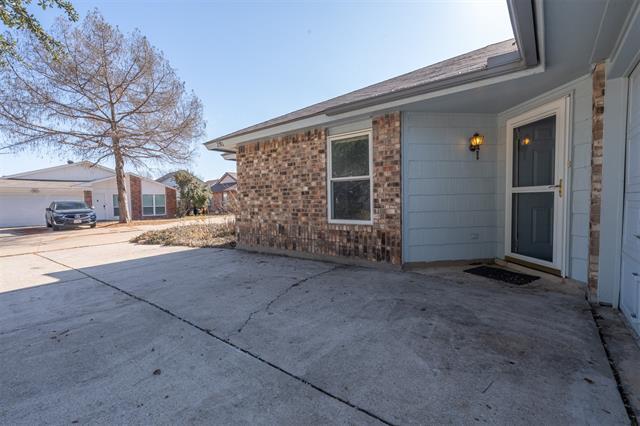 Building Photo - 2911 Forest Creek Dr