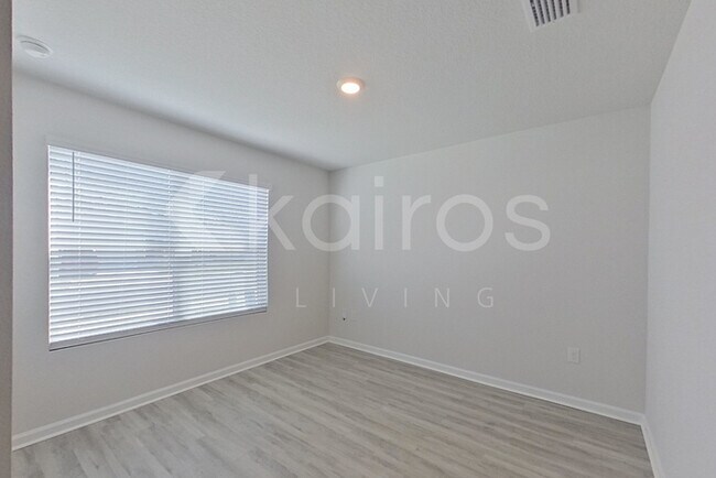 Foto del edificio - 4807 Malay Cir