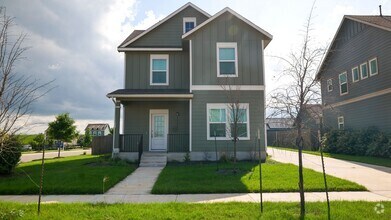 Building Photo - 1321 Weatherford Ln