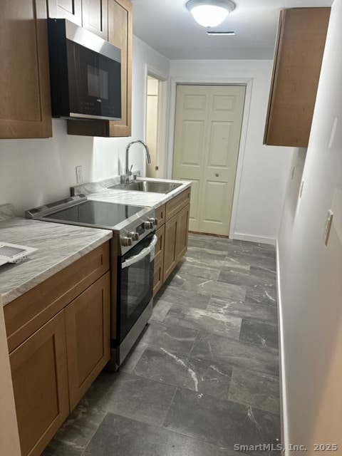 Building Photo - 281 Spring St