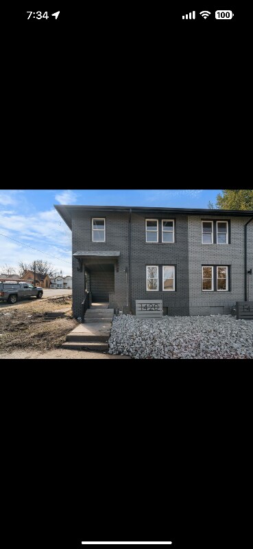 Foto del edificio - 1420 McClure St