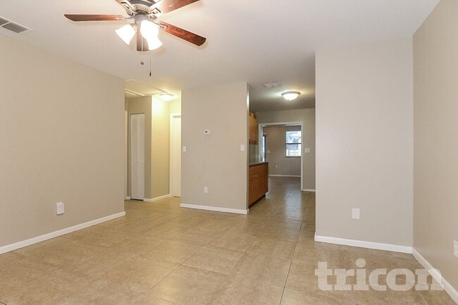 Foto del edificio - 5843 59th Way N