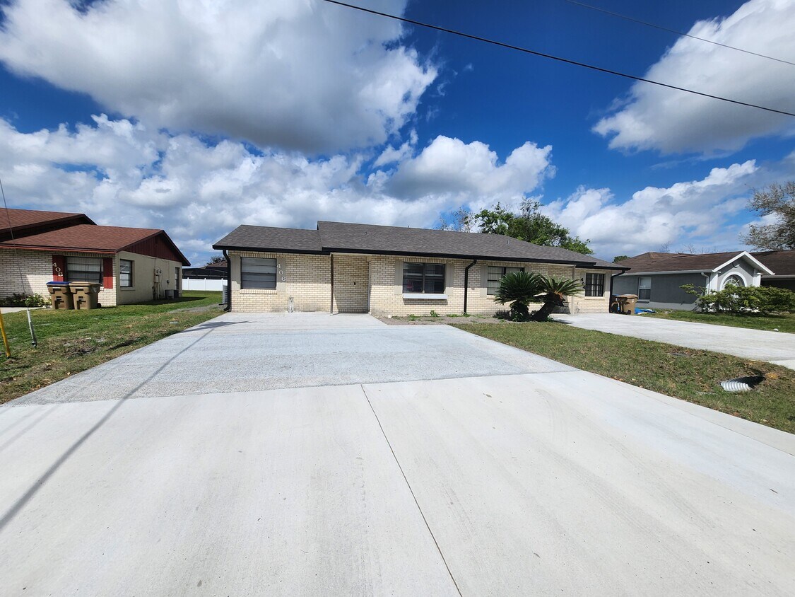 Foto del edificio - 406 Cocoa Ct