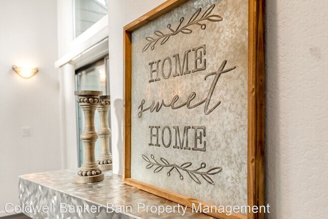 Foto del edificio - 2 br, 2 bath House - 7 Lake Bellevue Drive...