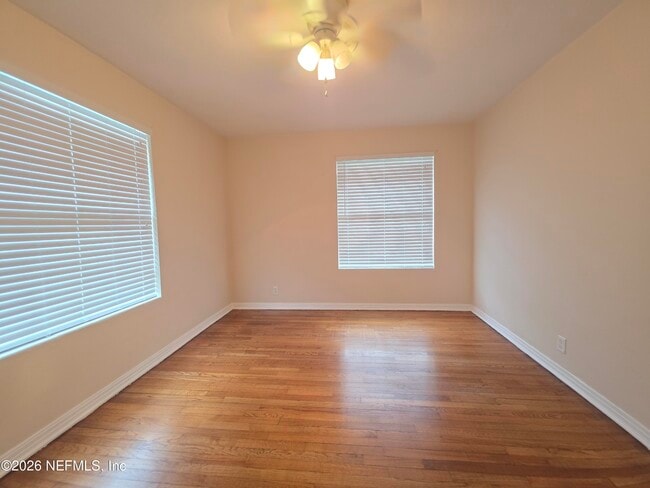 Foto del edificio - 2931 St Johns Ave