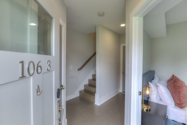 Foto del edificio - 106 N 8th St