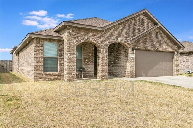 Foto del edificio - 13612 Waco Ave