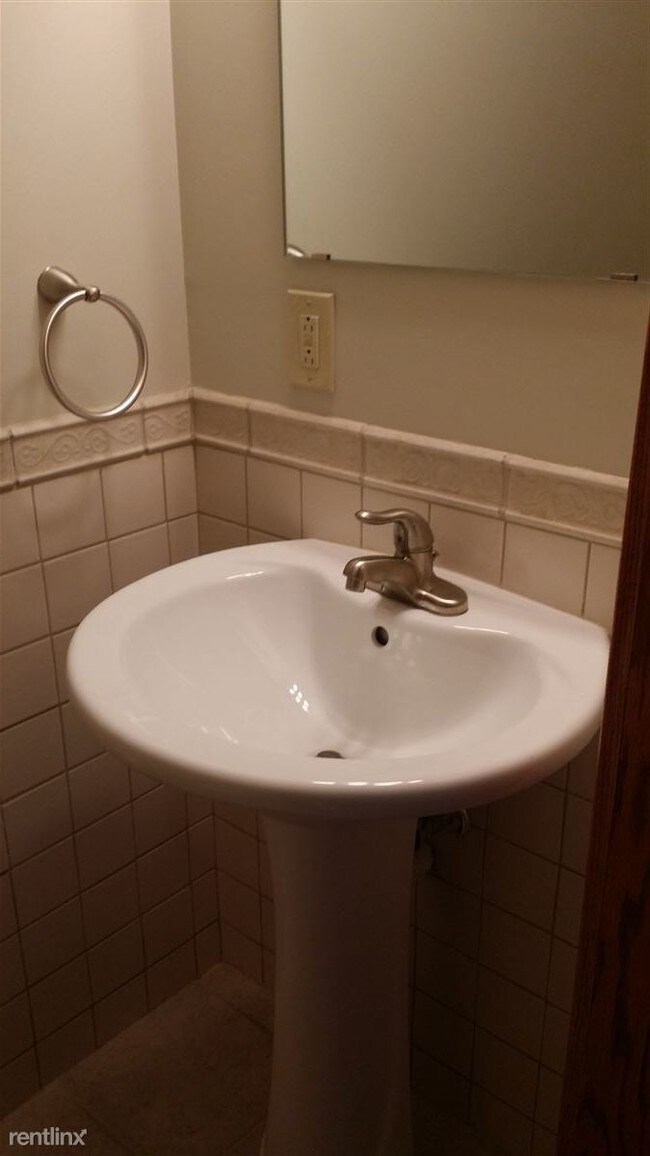 Building Photo - 3870 Shaw Blvd