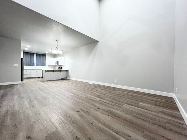 Building Photo - Newly built 3 Bed/2.5 Bath Townhome