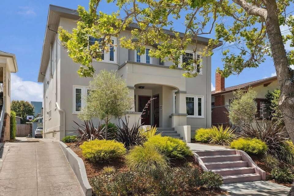 Primary Photo - 745 55th St