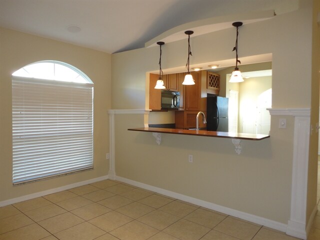 Building Photo - 10825 New Brighton Ct
