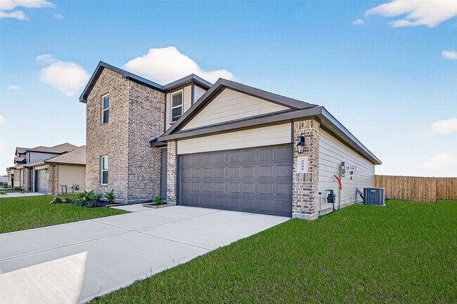 Foto del edificio - 6008 Jasper Hl Dr