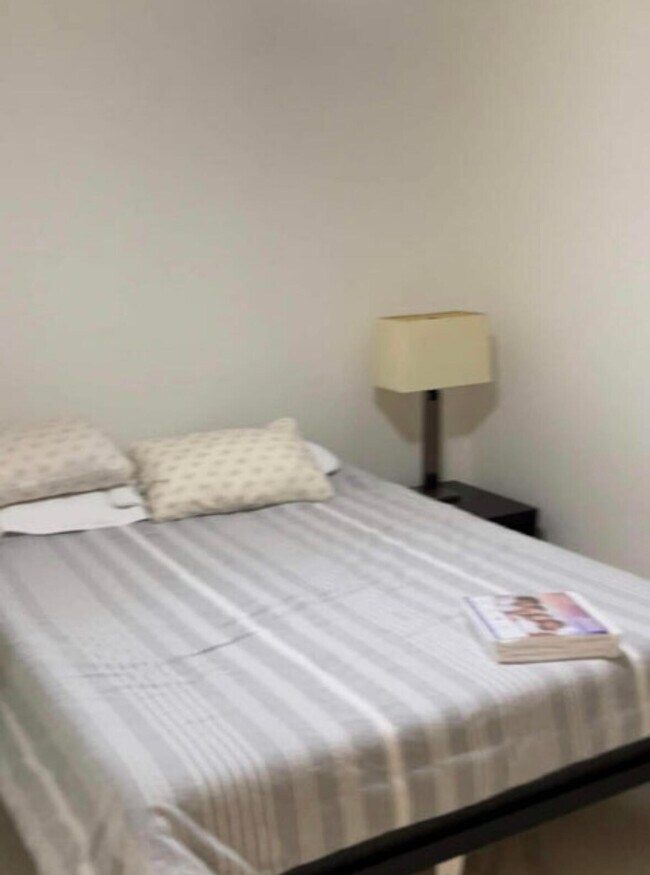 Building Photo - 82221 Crest Ave